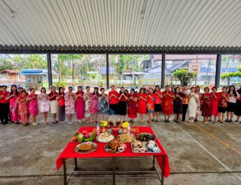 新年快乐 身体健康 ซินเหนียนไคว่เล่อ เซินถีเจี้ยนคัง