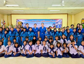 โรงเรียนเทศบาลวัดช่องคีรีศรีสิทธิวราราม จัดพิธีเข้าประจำหมู่ยุวกาชาด ประจำปีการศึกษา 2569